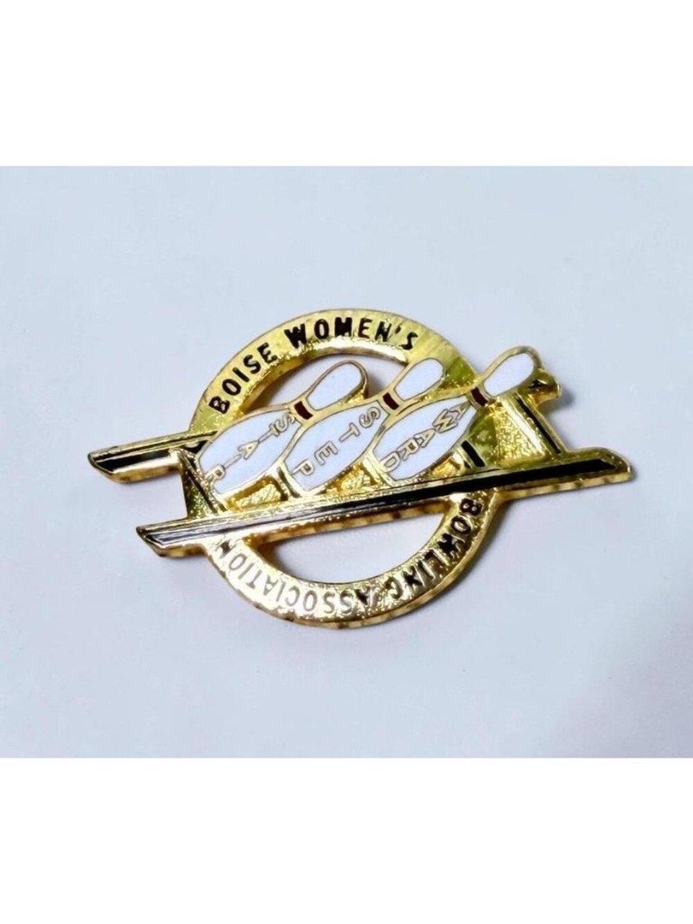 Boise Womens Bowling Lapel Pin Stair Step Award Gold Tone Idaho Assocation